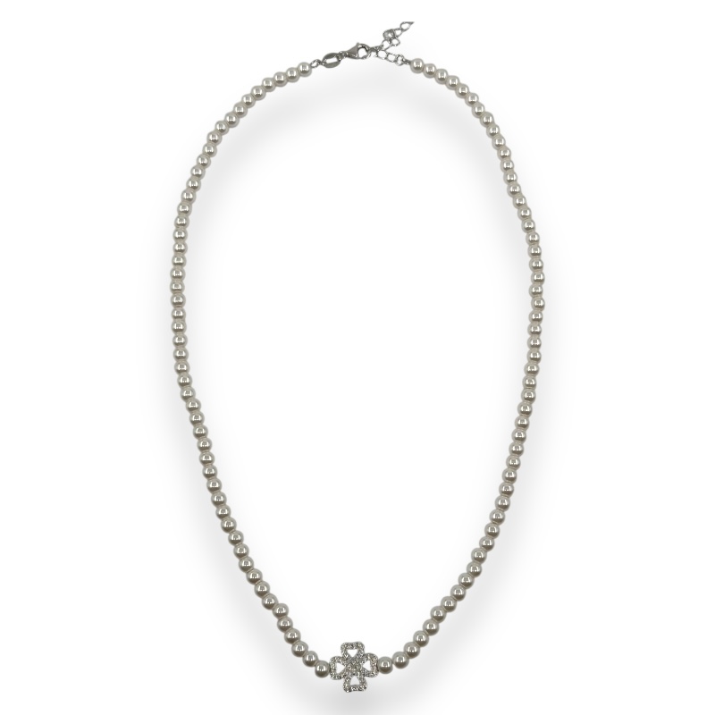 Collana perle con quadrifoglio
