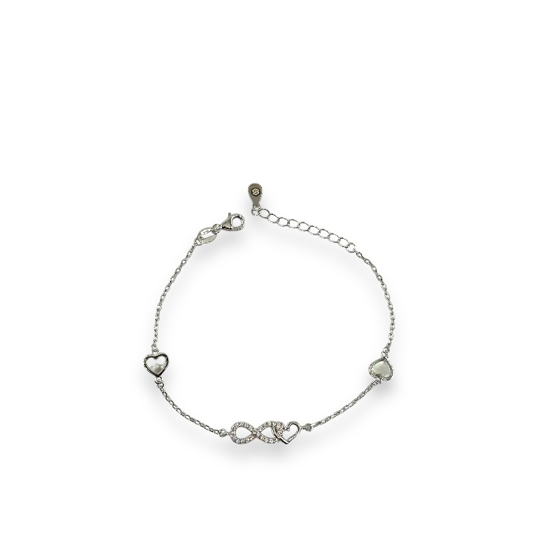 Bracciale infinito e cuori