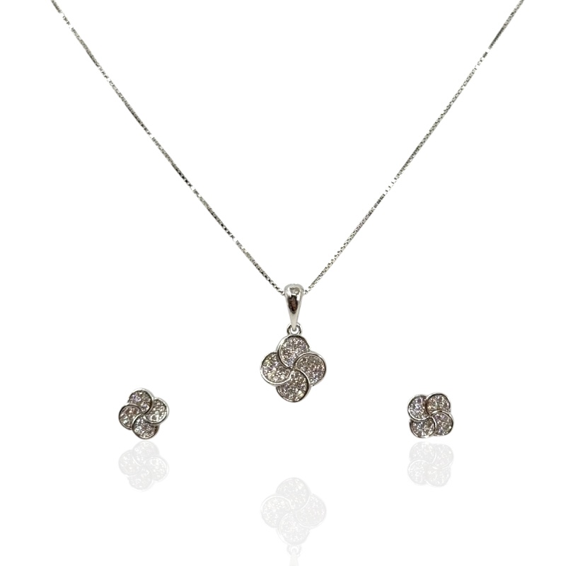 Collana doppio punto luce