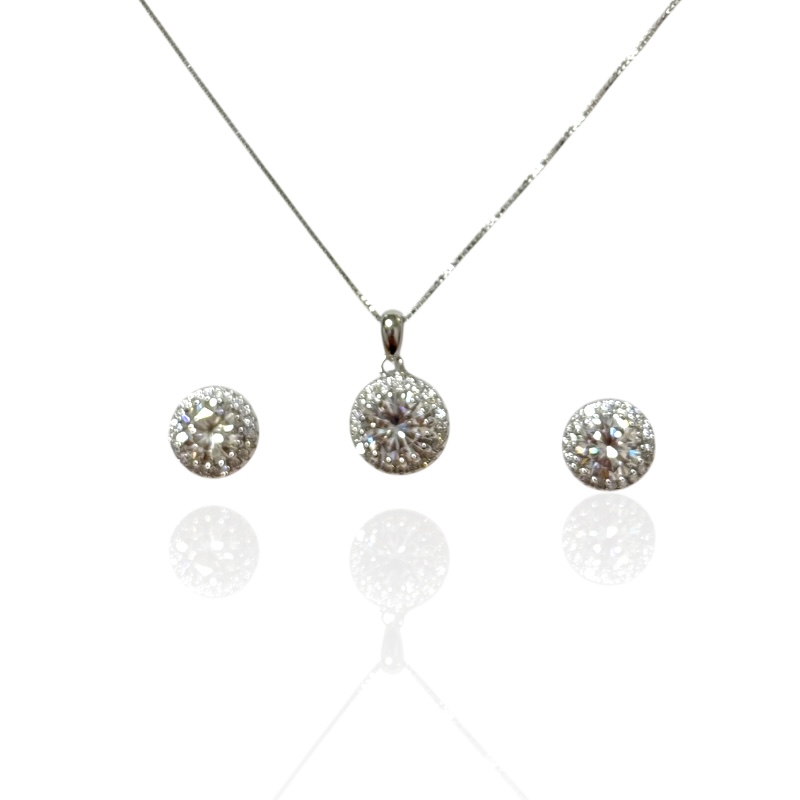 Completo moissanite