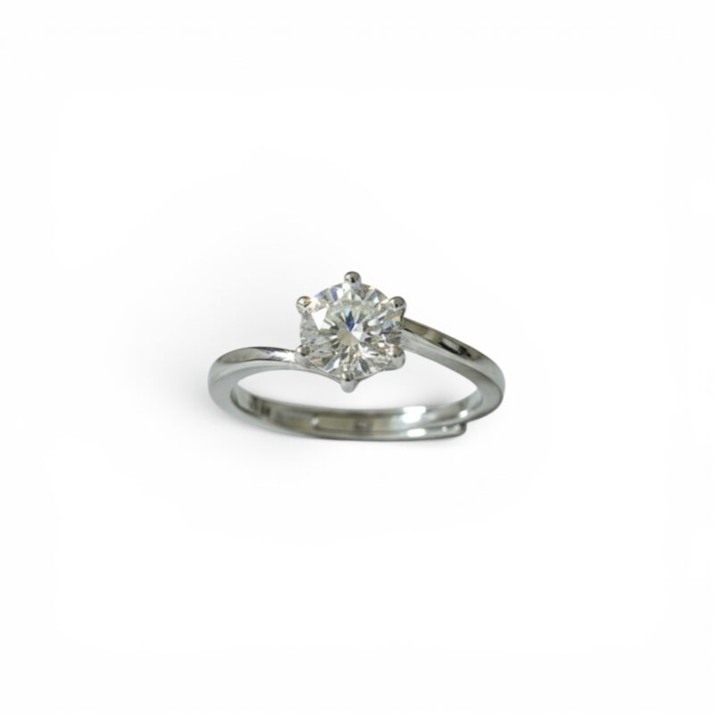 Anello in moissanite da 5 pietre