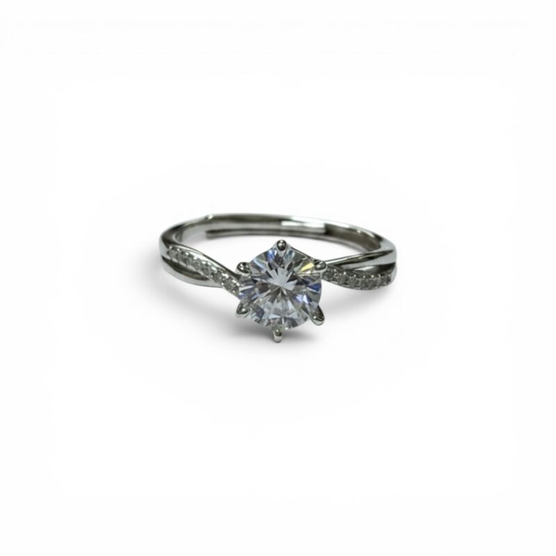 Anello solitario con zirconi